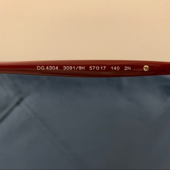 Brand new Dolce & Gabbana sunglasses - Picture 5 of 7